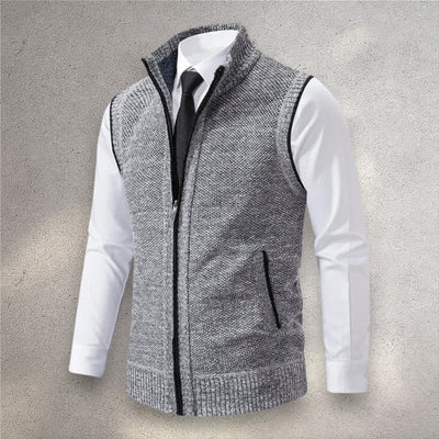 The Levan Knit Vest | Chaleco de punto con cremallera integral
